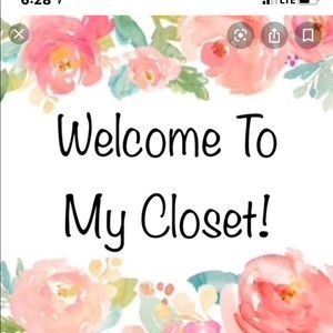 Happy Poshing!! Accepting all reasonable offers🛍